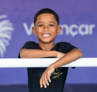 bailarino sorrindo